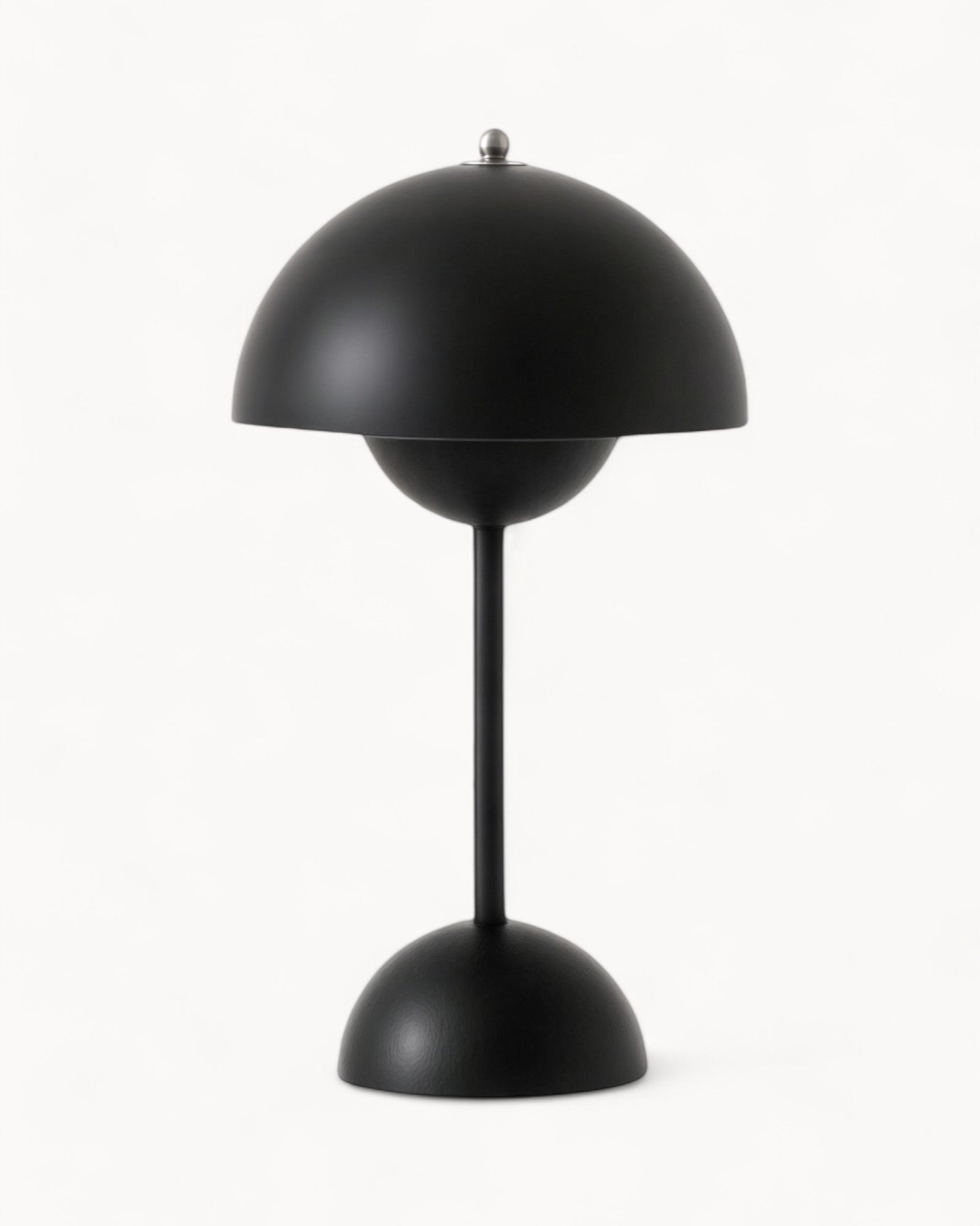 NordLight – LED Table Lamp Scandinavian Design, Dimmable and Durable in Metal