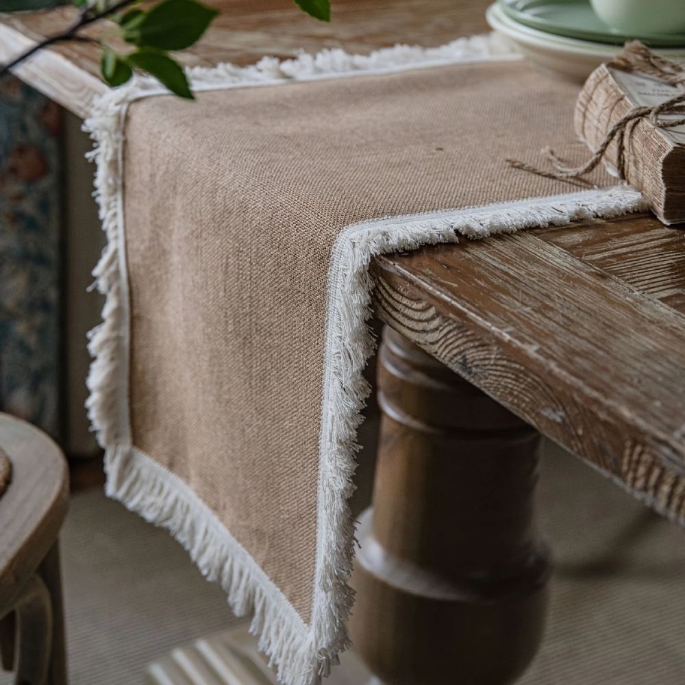 TerraLoom Natural Jute Table Runner – Rustic Elegance for a Warm Table Setting