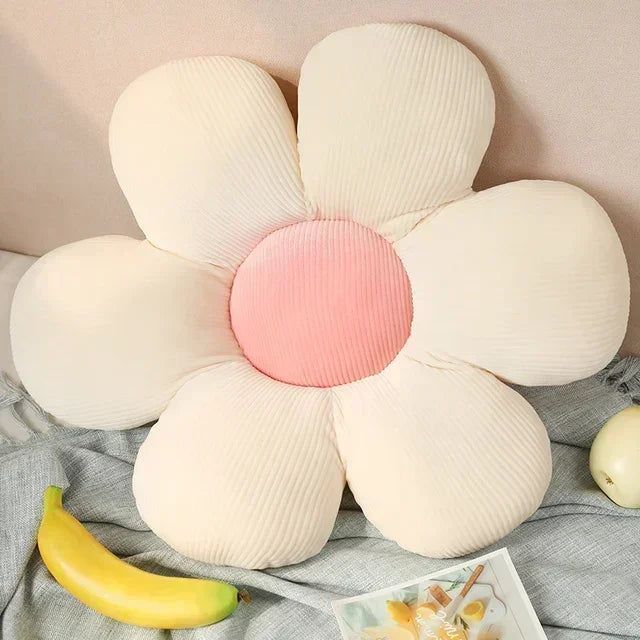 Fleurique Bloom – Elegant Flower Cushion of Soft Polyester for a Stylish and Cozy Interior