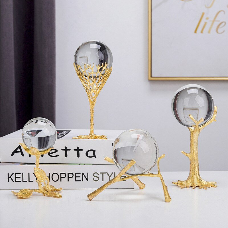 LumiSphere – Timeless Crystal Globe with Luxurious Design for a Stylish Ambience