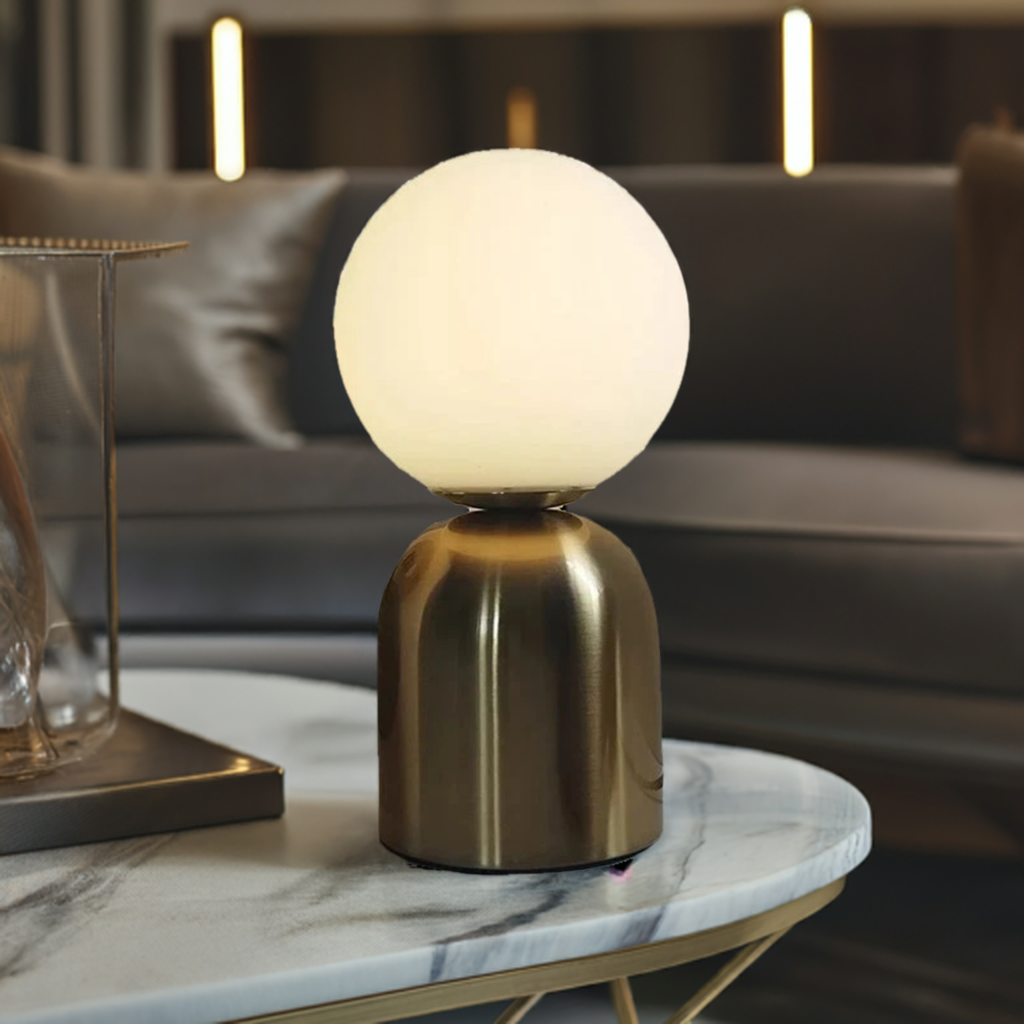 NordLume – Stylish Iron Table Lamp for a Timeless Interior