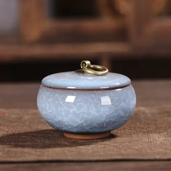 EternaPaws Elegant Ceramic Urn – Timeless Remembrance for Pets