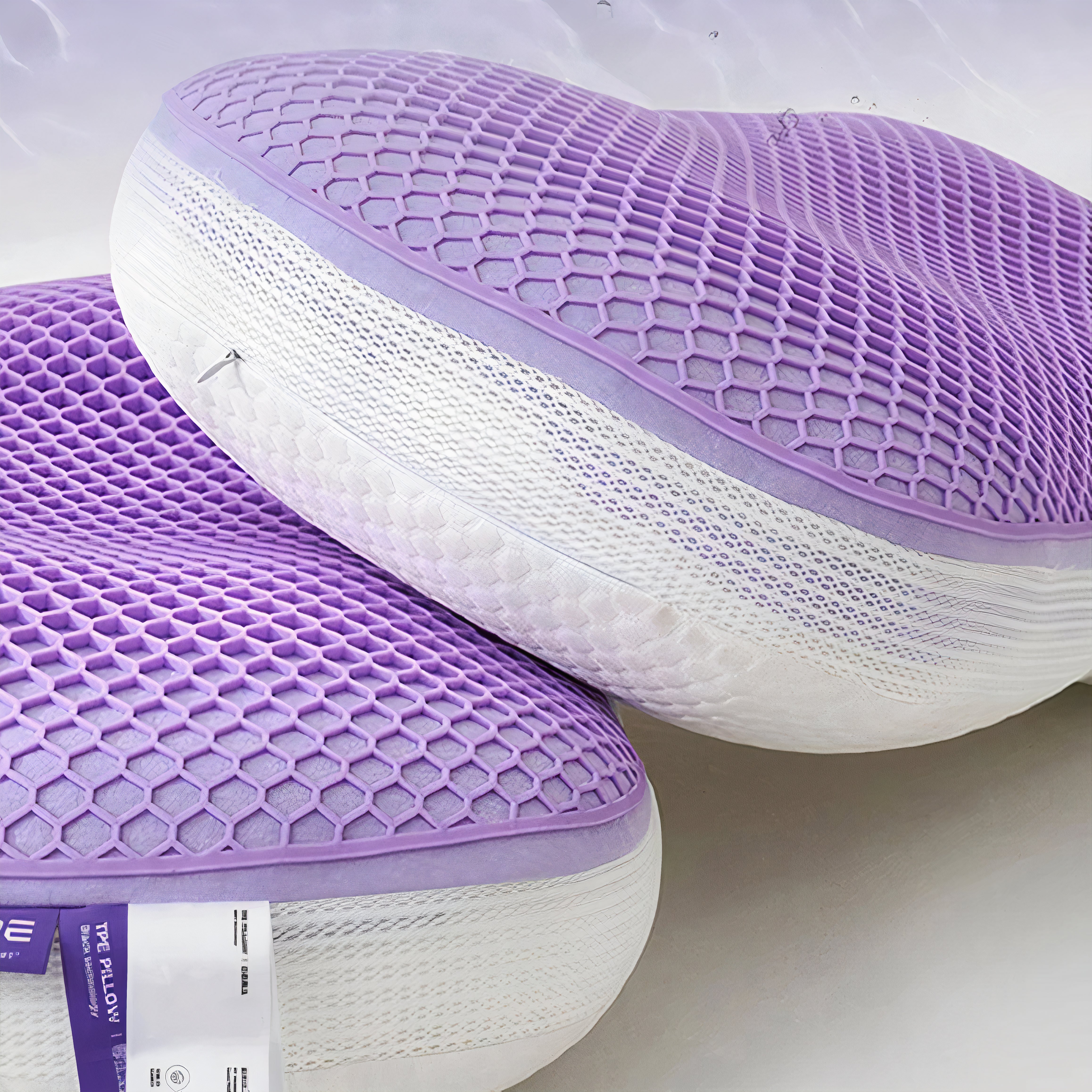 ThermaComfort – Hybrid Honeycomb Gel Pillow with Ergonomic Neck and Shoulder Support for Optimal Sleep Comfort