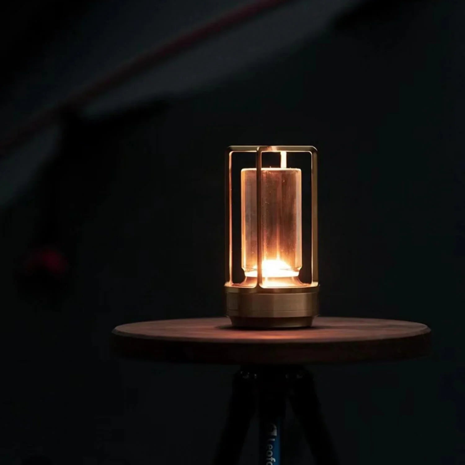 AuroraLux – Table Lamp with Minimalist Design and Touch Control