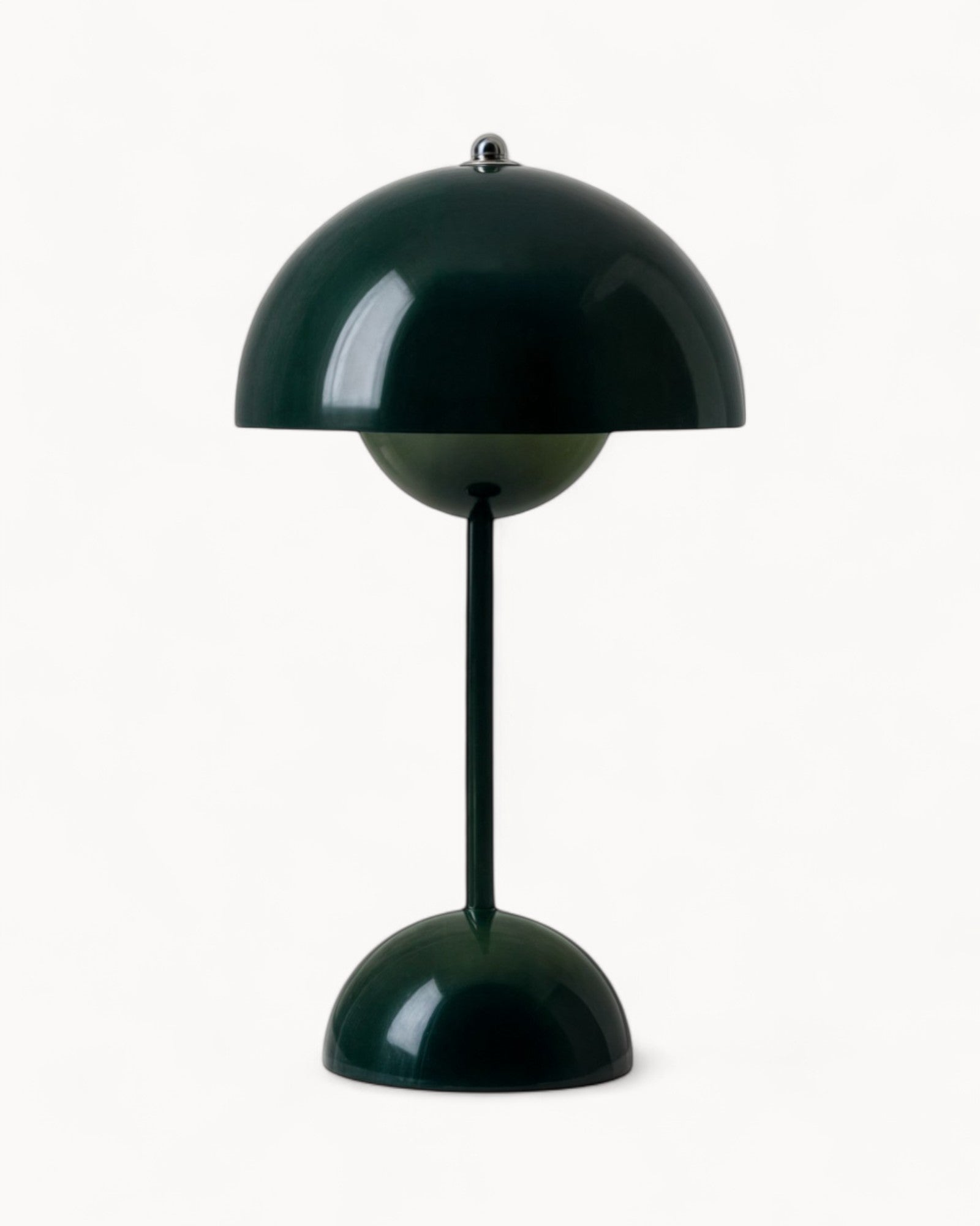 NordLight – LED Table Lamp Scandinavian Design, Dimmable and Durable in Metal