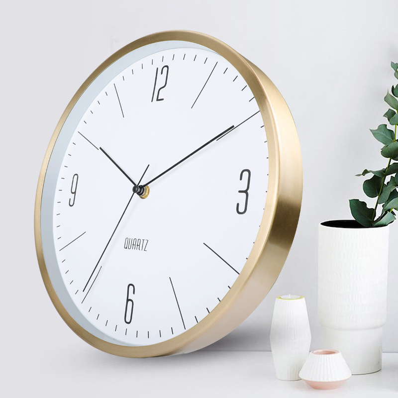 TimberTick – Horloge mural minimaliste avec élégance intemporelle