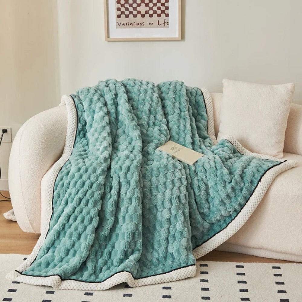 LuxeHaven – Ultimate Soft Sherpa Fleece Blanket for Pure Relaxation
