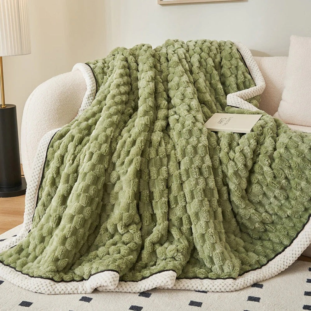 LuxeHaven – Ultimate Soft Sherpa Fleece Blanket for Pure Relaxation
