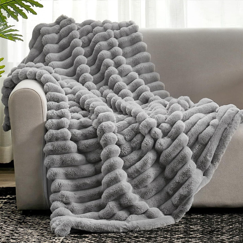 CozyLuxe – Ultra-Soft Ribbed Blanket for Warmth and Comfort