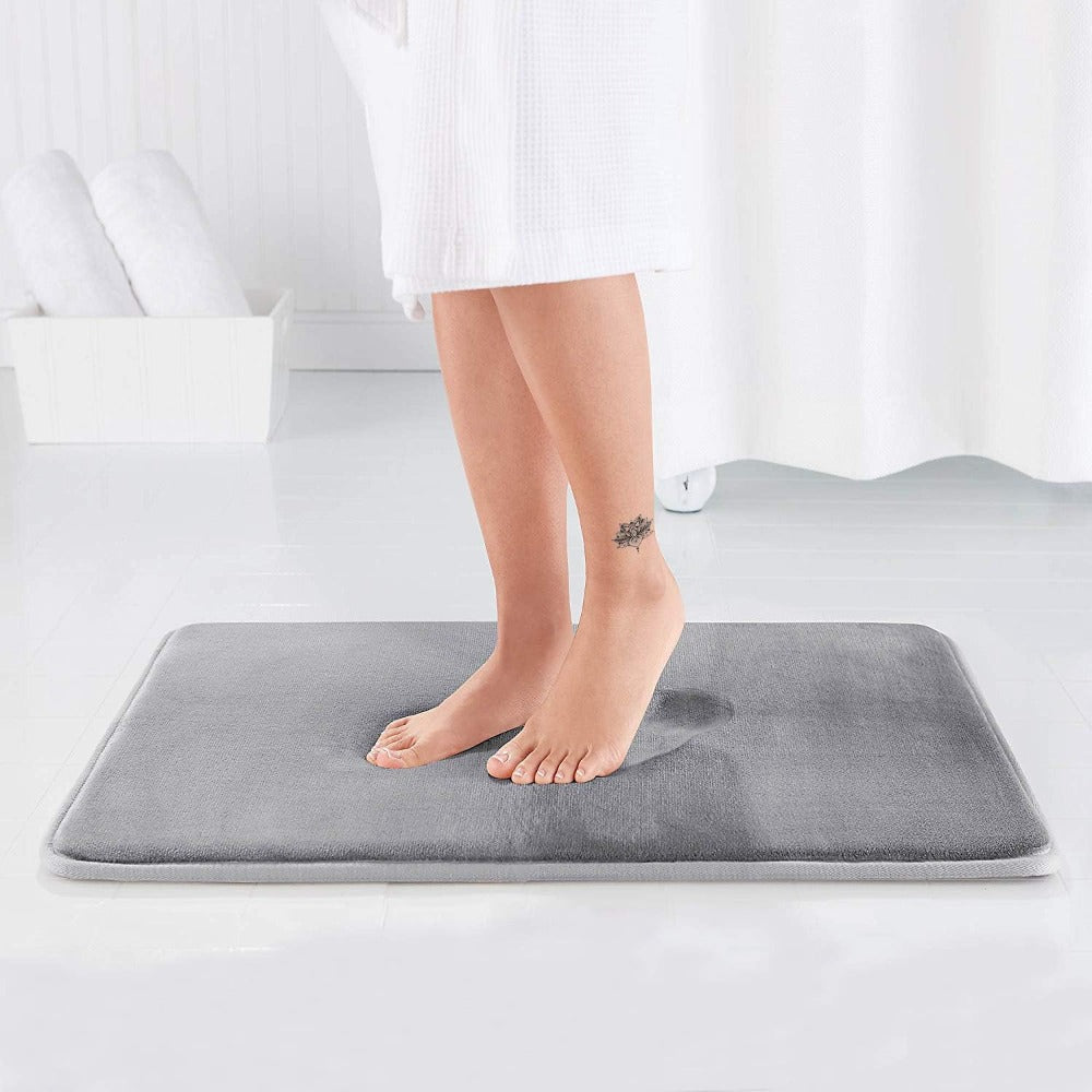 LuxeCloud – Ultieme Memory Foam Badmat voor Comfort en Veiligheid