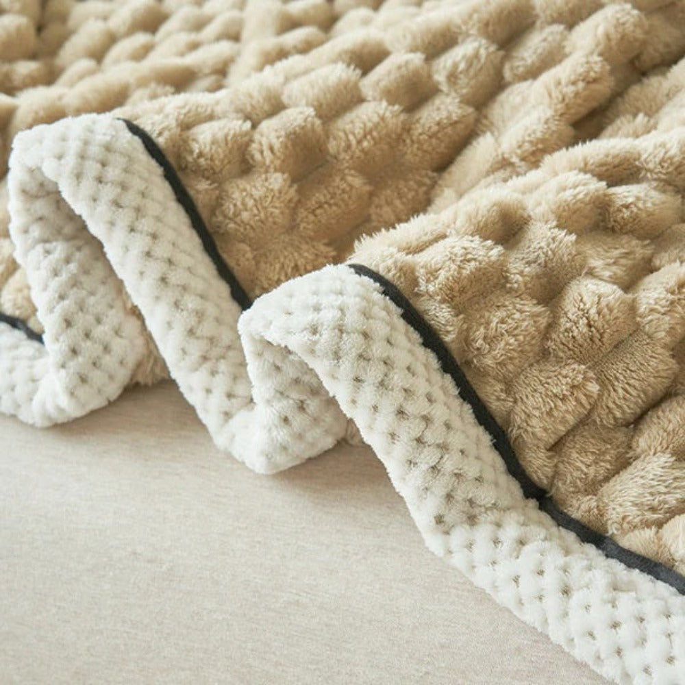 LuxeHaven – Ultimate Soft Sherpa Fleece Blanket for Pure Relaxation