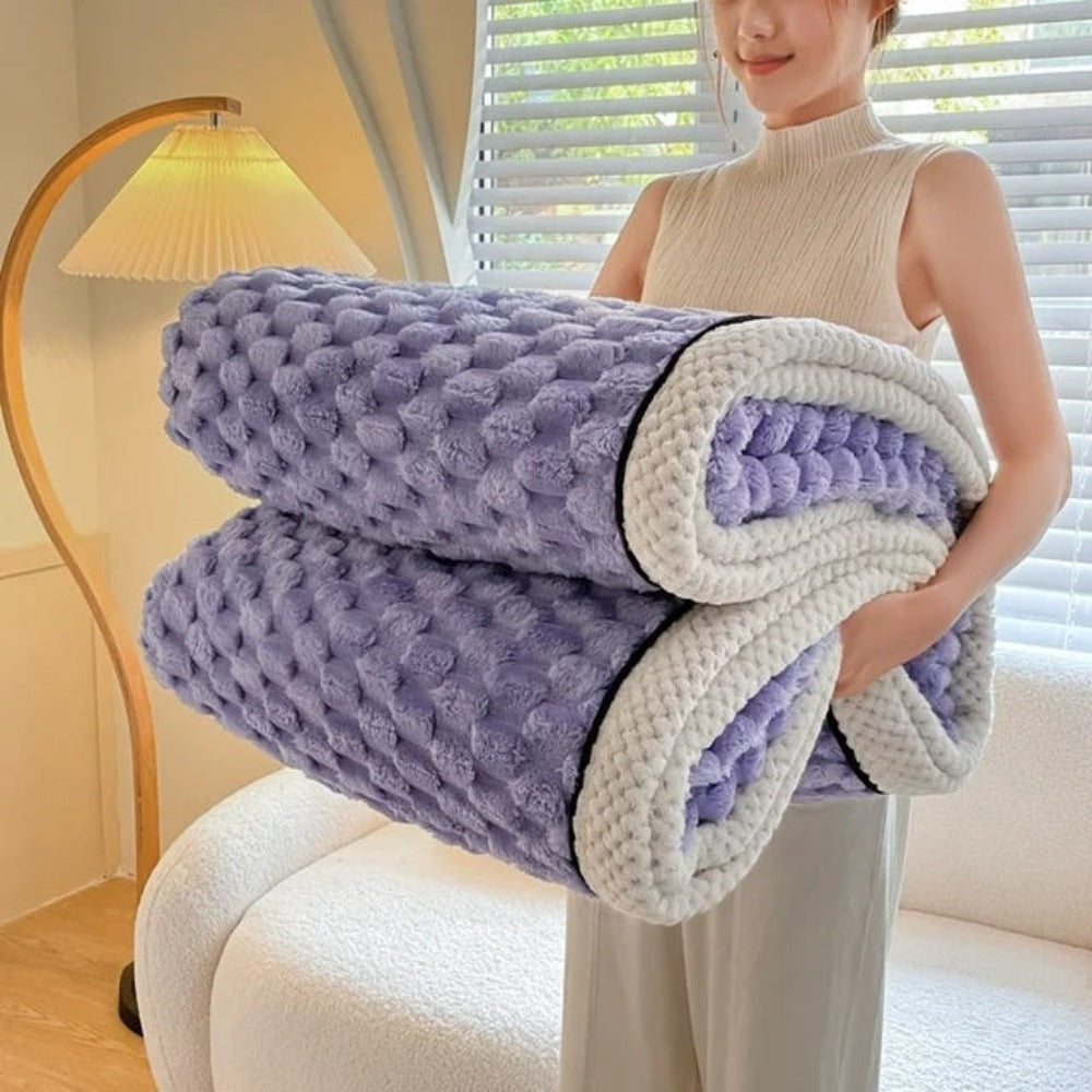 LuxeHaven – Ultimate Soft Sherpa Fleece Blanket for Pure Relaxation