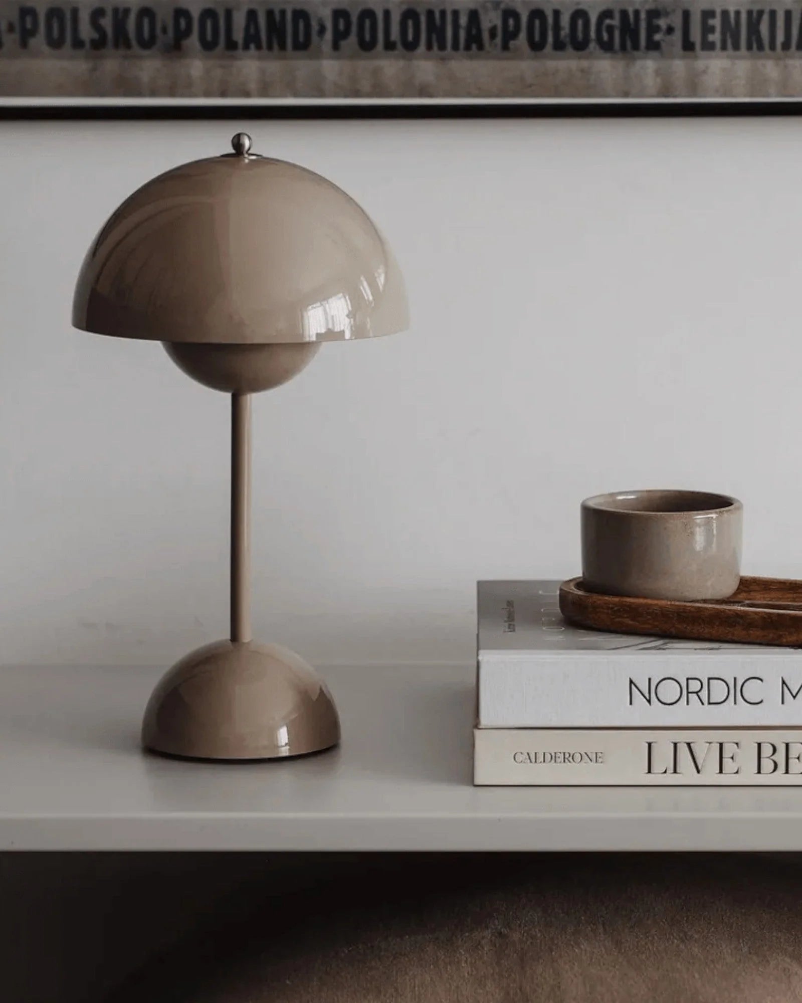 NordLight – LED Table Lamp Scandinavian Design, Dimmable and Durable in Metal