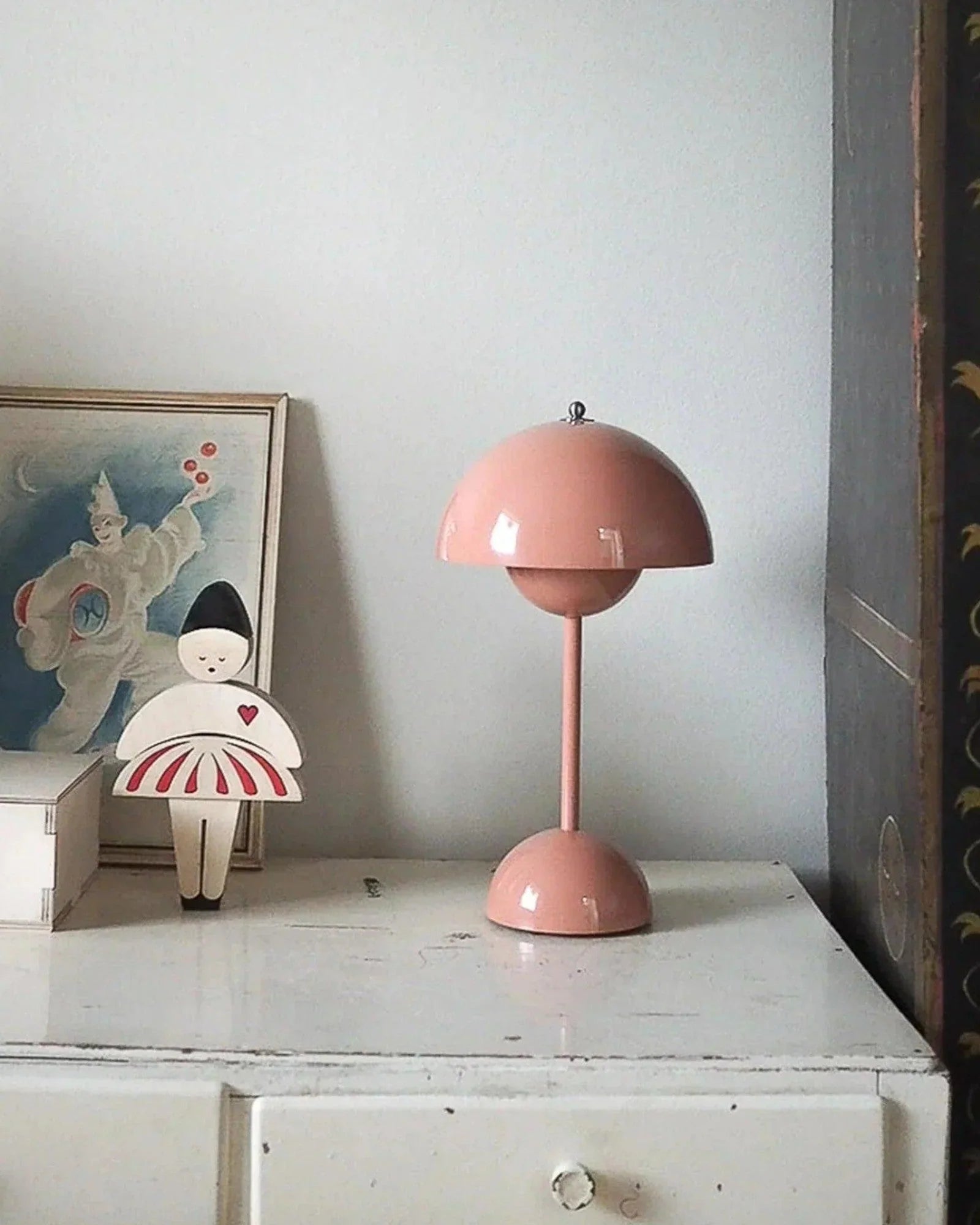 NordLight – LED Table Lamp Scandinavian Design, Dimmable and Durable in Metal