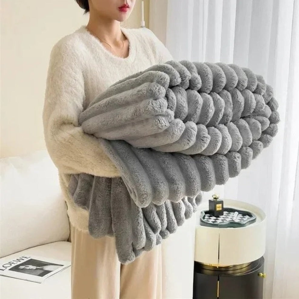 CozyLuxe – Ultra-Soft Ribbed Blanket for Warmth and Comfort