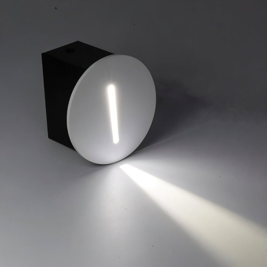 Luca – Stylish Staircase Lighting with Sensor Technology