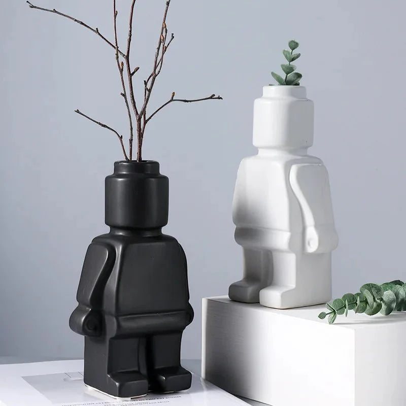 NordicCharm – Modern Ceramic Robot Vase for a Playful Accent
