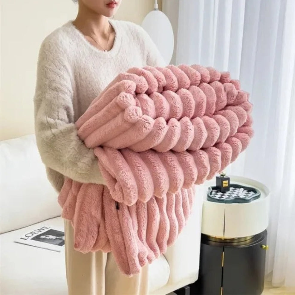 CozyLuxe – Ultra-Soft Ribbed Blanket for Warmth and Comfort