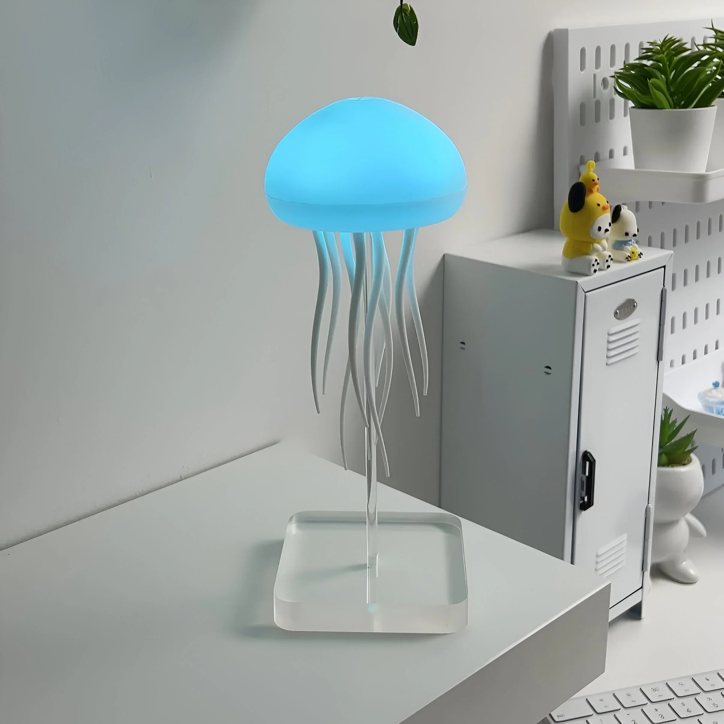 AquaLume – Magical LED Medusen Lamp for a Soothing Atmosphere