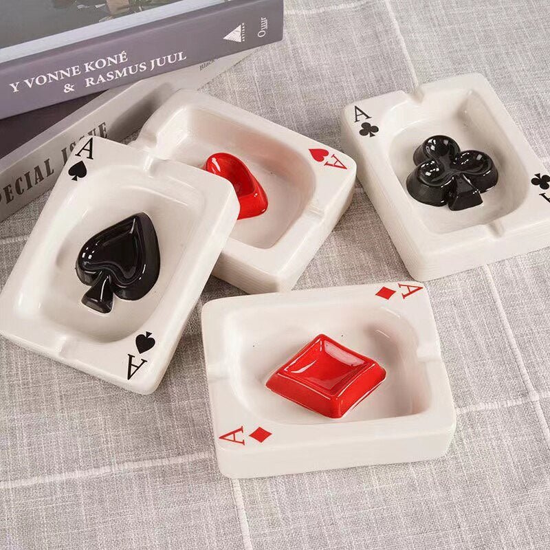 RoyalFlare – Stylish Ceramic Ashtray with Poker Heart Design for an Elegant Accent