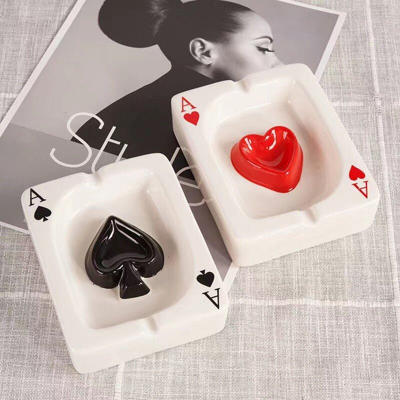 RoyalFlare – Stylish Ceramic Ashtray with Poker Heart Design for an Elegant Accent