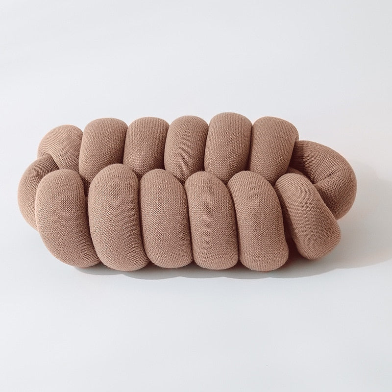 KnotLuxe – Handgeknoopte Decoratieve Knoopkussen met Moderne Uitstraling