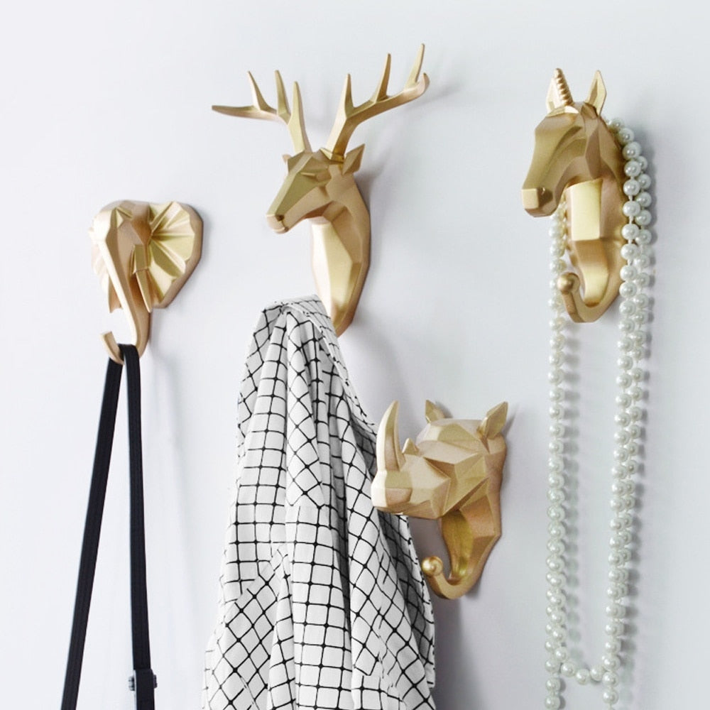 FormaLuxe – Stylish Animal Wall Hooks with Geometric Design for Unique Interiors