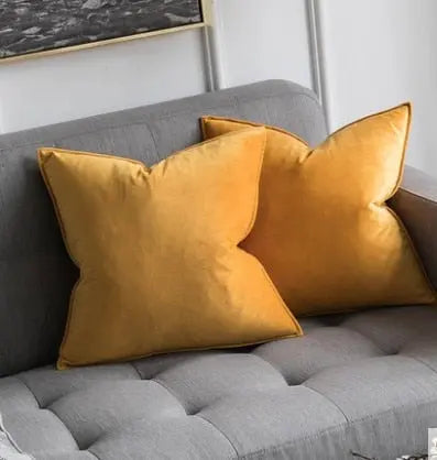 VelvetLuxe – Elegant Samt cushion cover with refined details