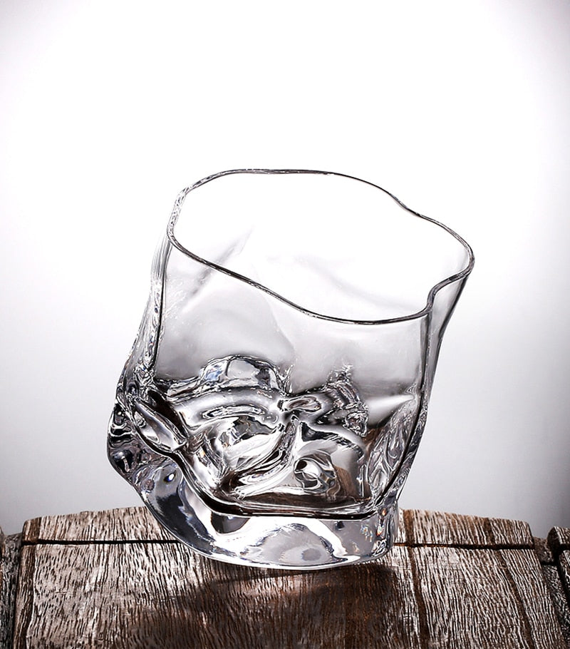 VerreLuxe – Exquise Whiskyglazenset met Dynamisch Vervormd Design