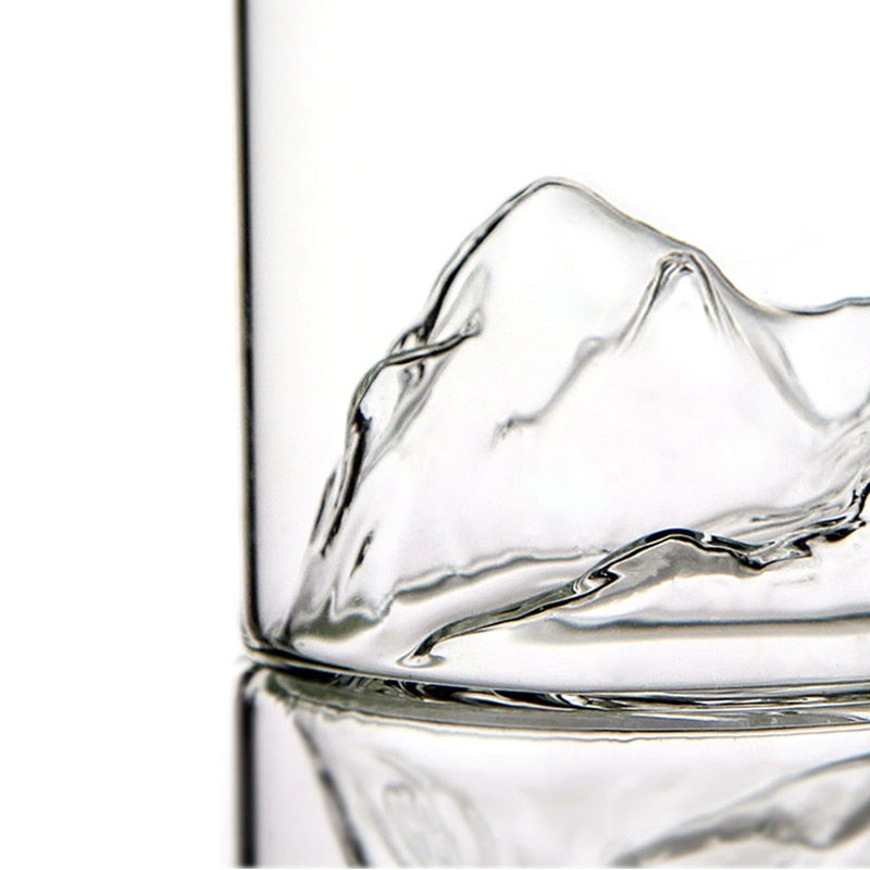 NuchiGlow Luxe Crystal Whiskey Glass – Stylish Enjoyment with Japanese Design