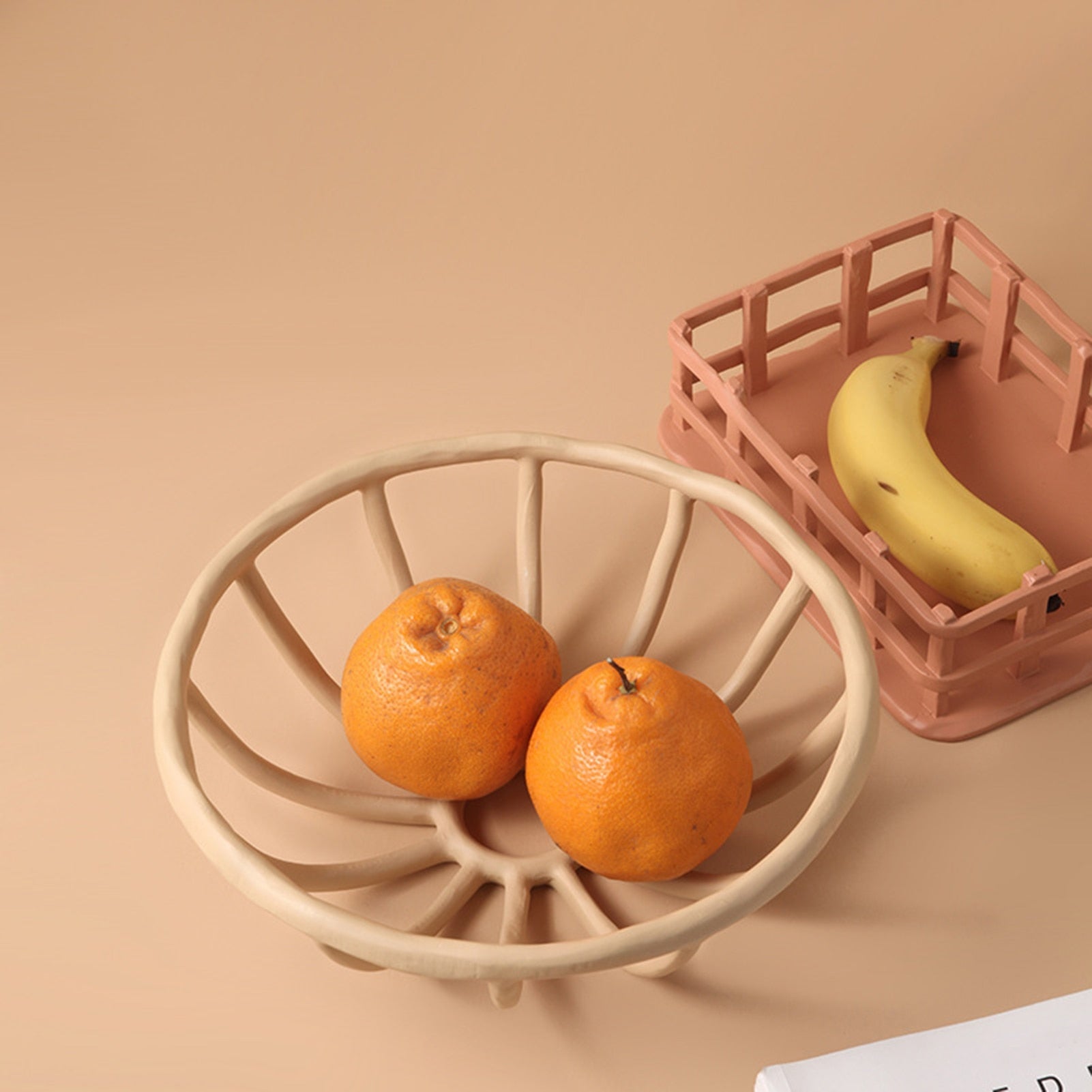TerraWeave – Handgemaakte Hars Fruitmand met Natuurlijke Uitstraling