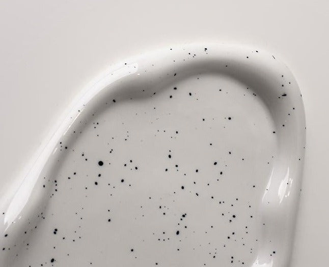 LustraTray – Shiny Ceramic Bowl with Unique Design