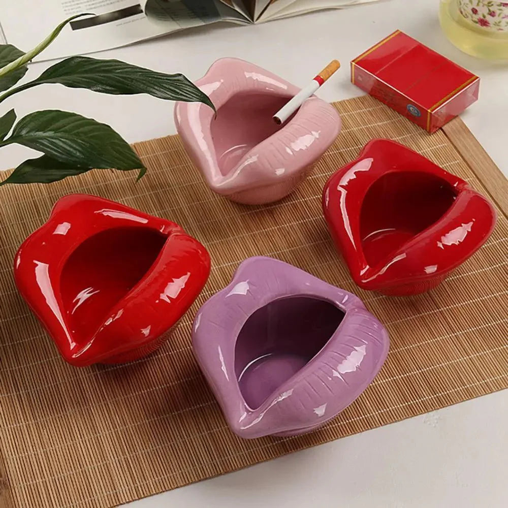 LipArt – Playful Ceramic Ashtray with Creative Design
