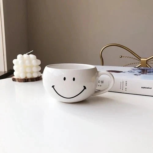 JoySip – Playful Ceramic Coffee Mug with Smiley Face for a Happy Start