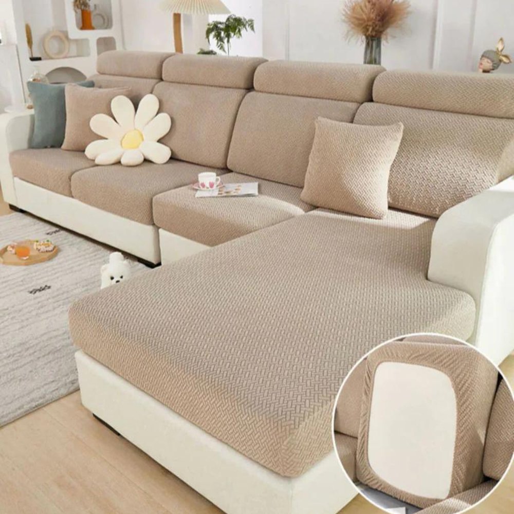PawLuxe Elegant Sofa Protector – Stylish Protection for a Serene Interior