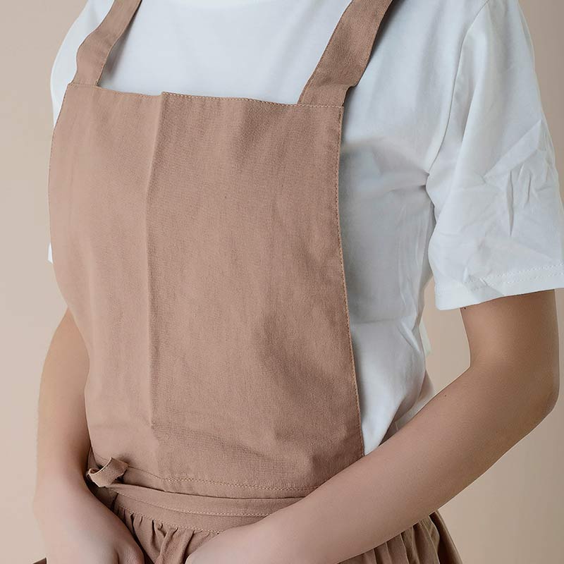 MaisonVire Elegance – Luxury Cotton Kitchen Apron with Cross Straps and Practical Pockets for a Stylish Look