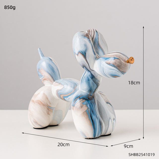 GraffiLuxe – Unique Abstract Statuette with Artistic Flair